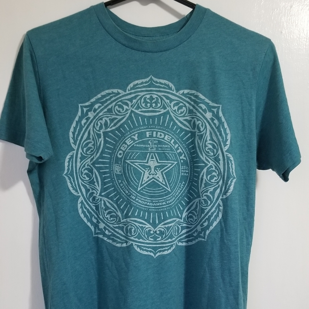 Obey t-shirt